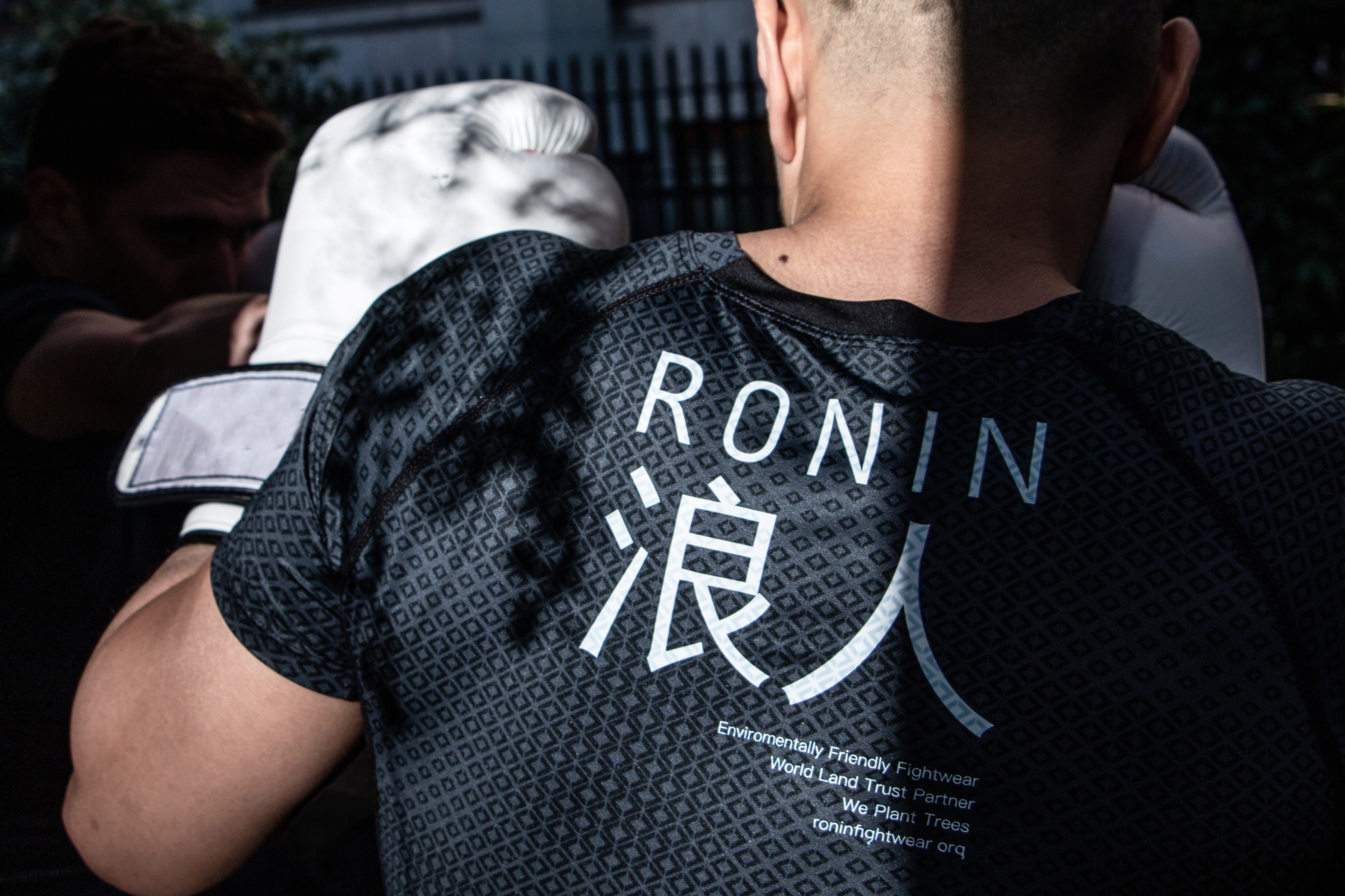 Ronin Compression Top